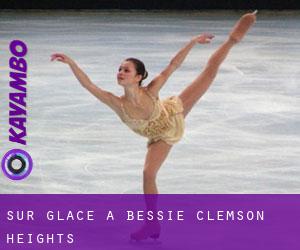 Sur glace à Bessie Clemson Heights
