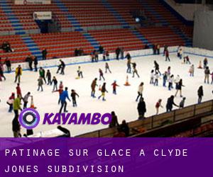 Patinage sur glace à Clyde Jones Subdivision